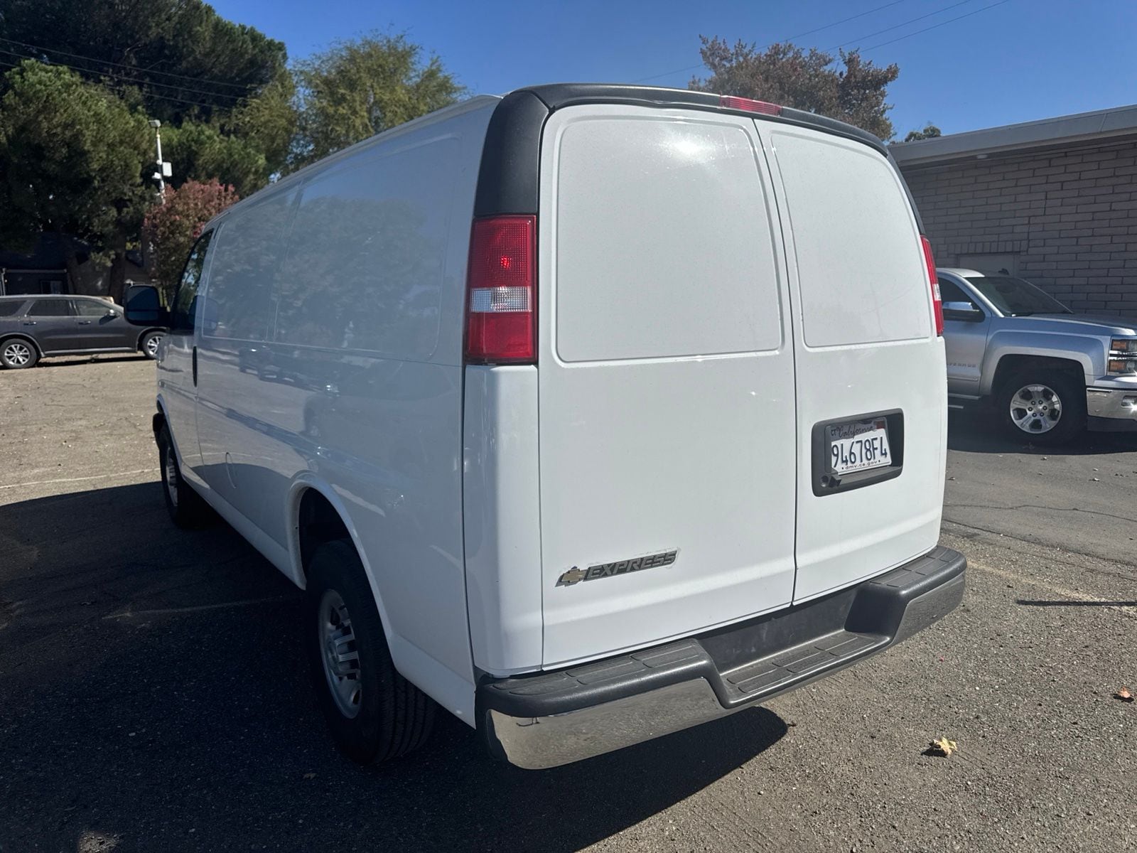 chevrolet express cargo 2024 1GCWGAF73R1103047 image chevrolet express cargo 2024 1GCWGAF73R1103047 image